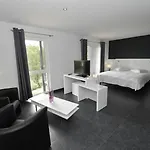 Bo Rivage Hotel 3*